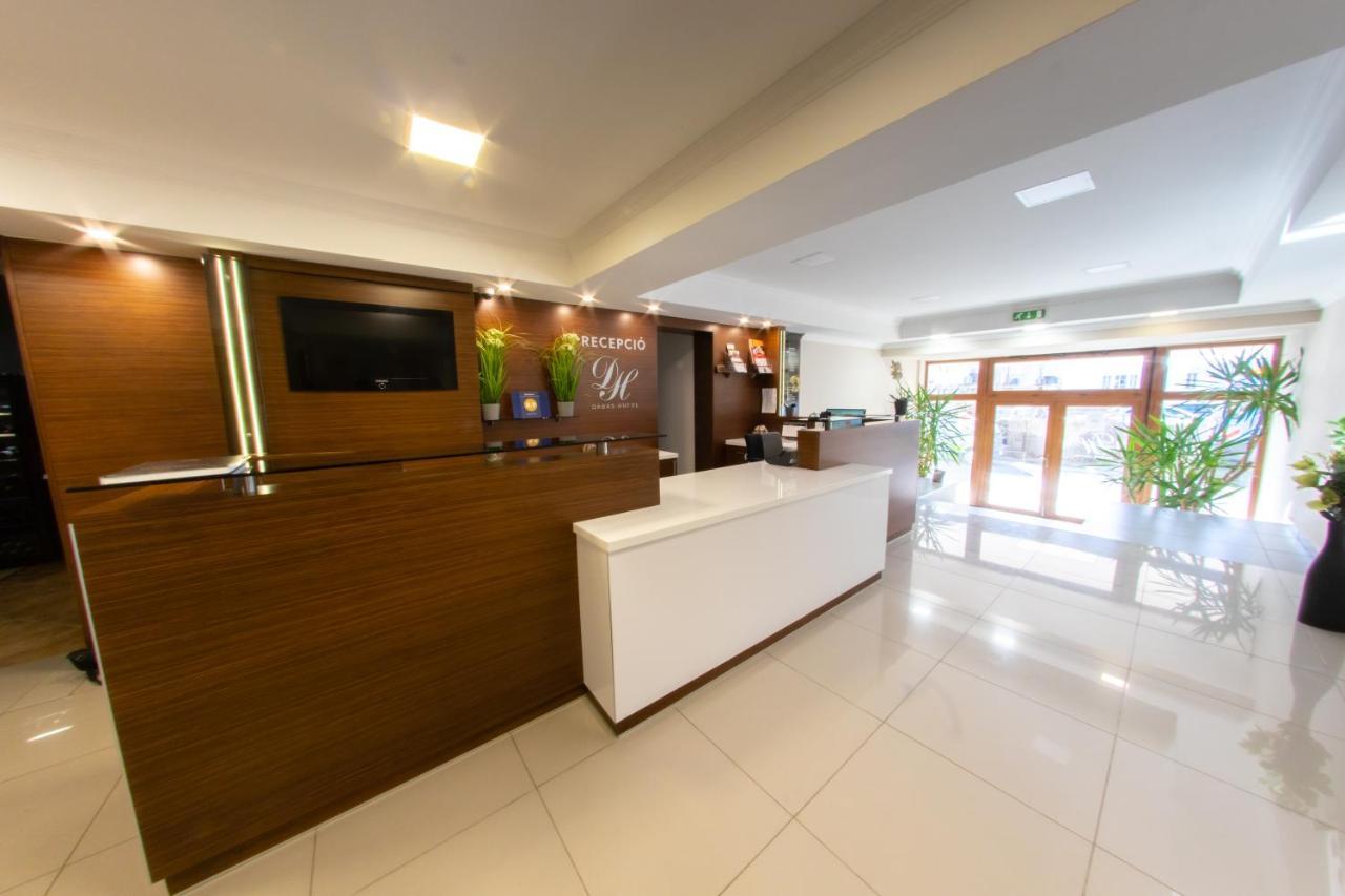Dabas Hotel Extérieur photo