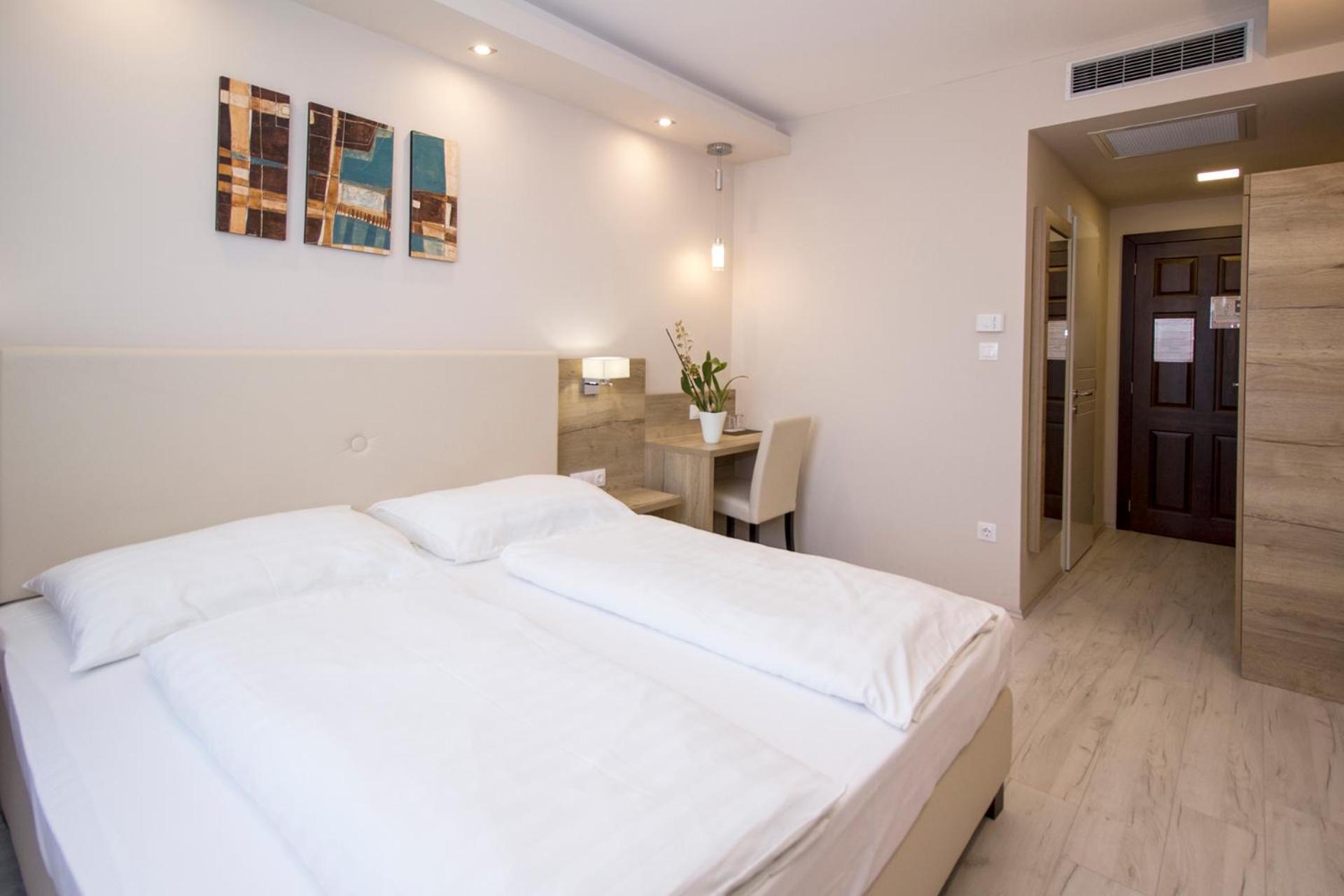 Dabas Hotel Extérieur photo